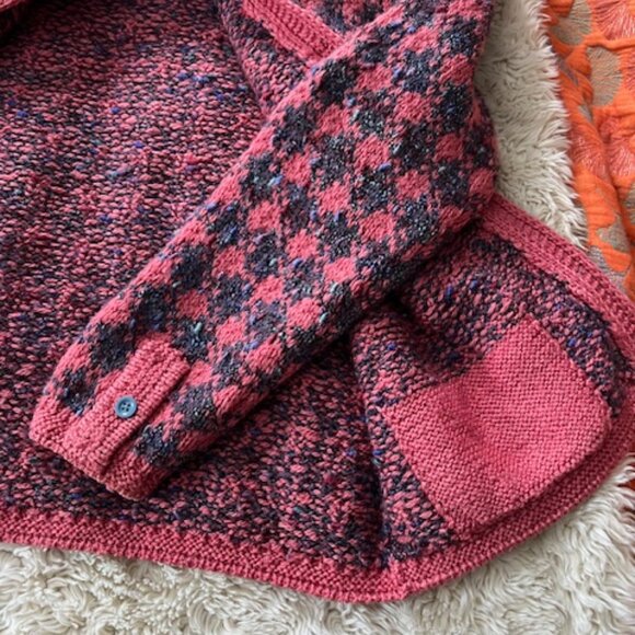 Vintage South Wool  Heavy Hand Knit Front button Sweater Cardigan Woman's Medium - Picture 9 of 11